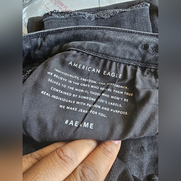American Eagle Women's Black Faded Stretch Jegging - Picture 7 of 12